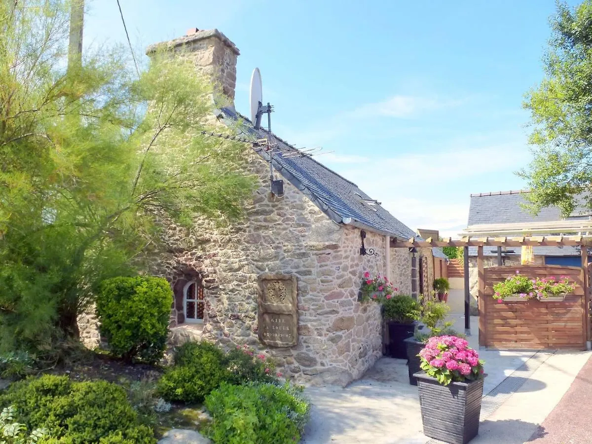 Breton Stone House Very Close To The Beach, Landeda