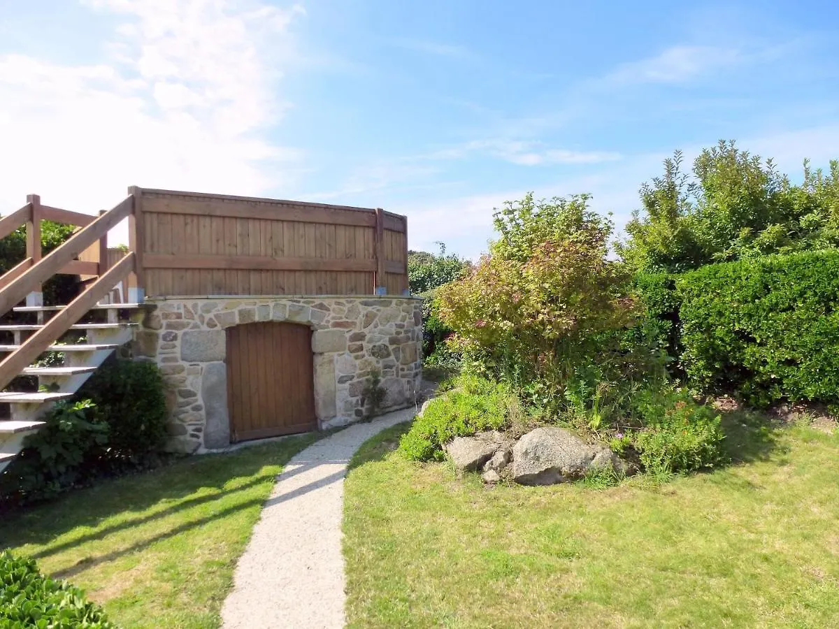 Holiday home Breton Stone House Very Close To The Beach, Landeda