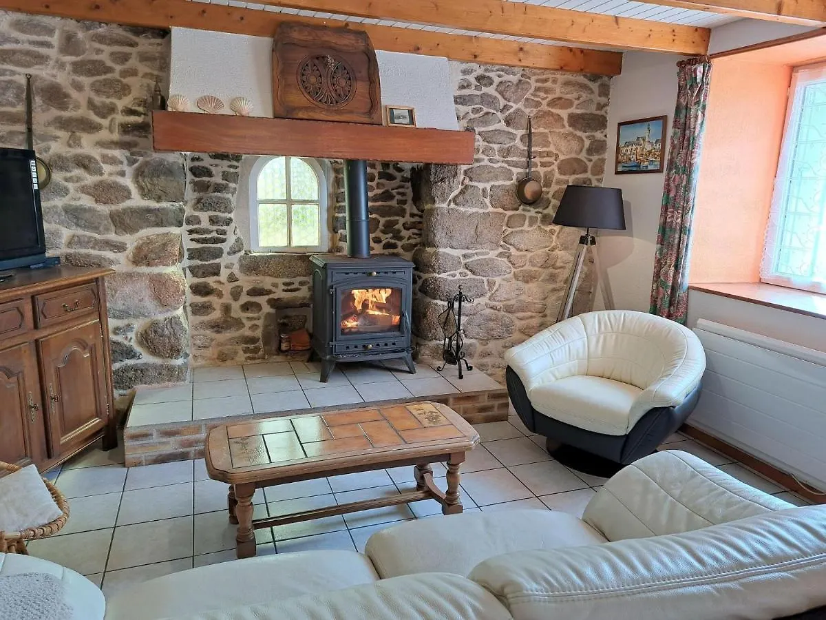Breton Stone House Very Close To The Beach, Landeda 0*,  France